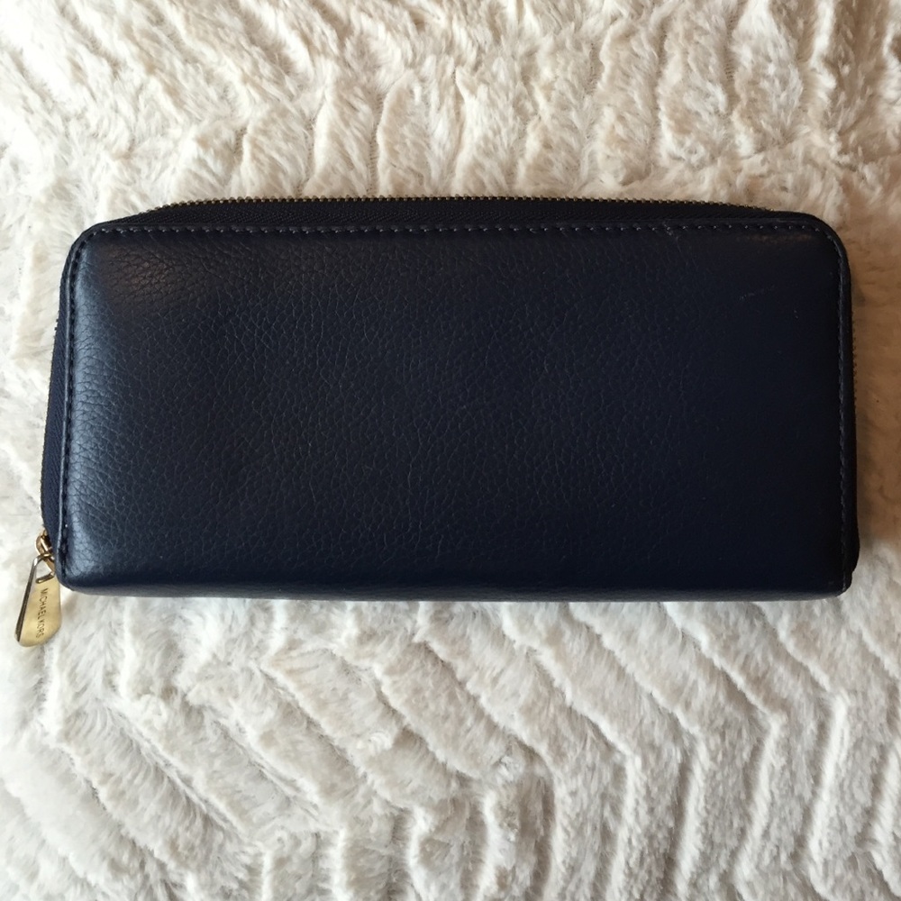 Michael Kors Navy Leather Wallet with Gold Plate and Gold Interior - Picture 4 of 5